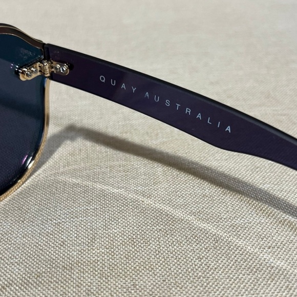 NWT Quay Australia “STAY AFLOAT” Pink/Pink Sunglasses - Picture 9 of 13